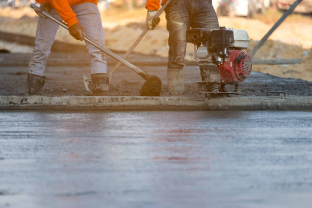 Best Concrete Driveway Installation  in La Crescenta Montrose, CA
